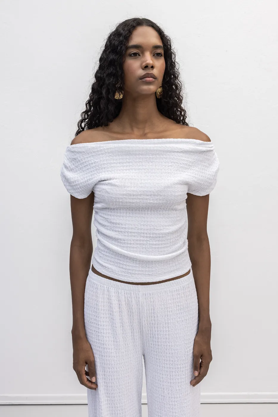 Bayan Beyaz Dokulu Carmen Yaka Bluz