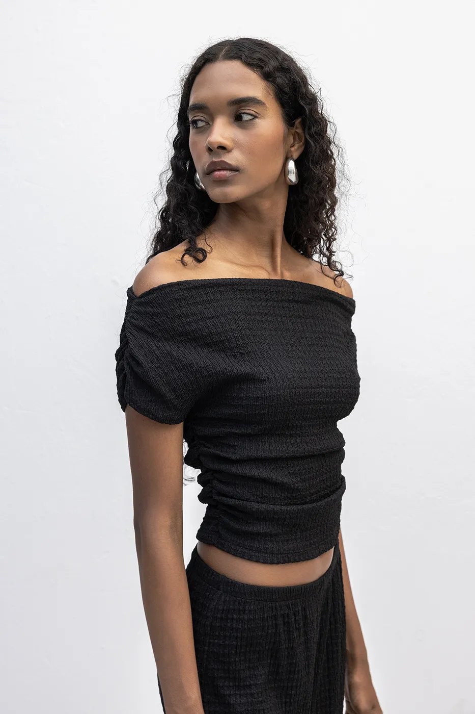 Bayan Siyah Dokulu Carmen Yaka Bluz