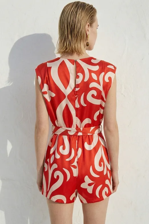 Bayan Kırmızı Hafif Degaje Yakalı Saten Mini Tulum - BSL