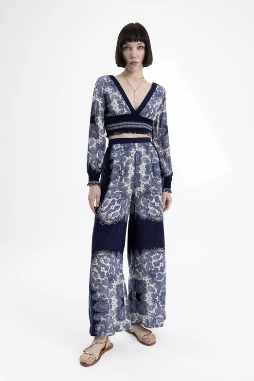 Bayan Lacivert Desenli Düz Kesim Bol Pantolon - BSL