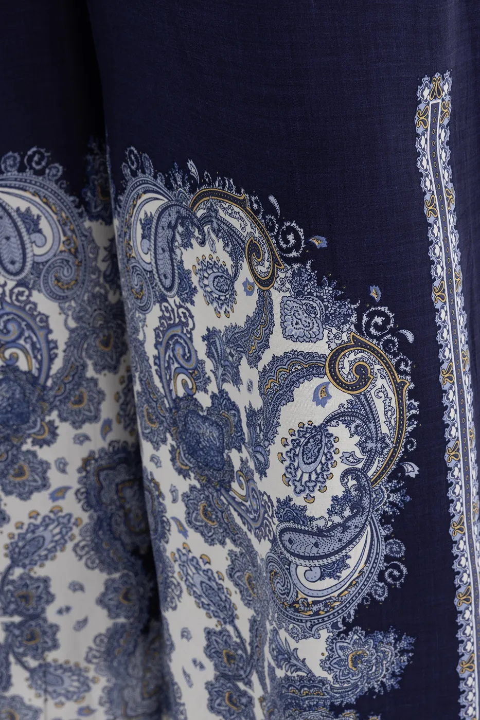 Bayan Lacivert Desenli Düz Kesim  Bol Pantolon