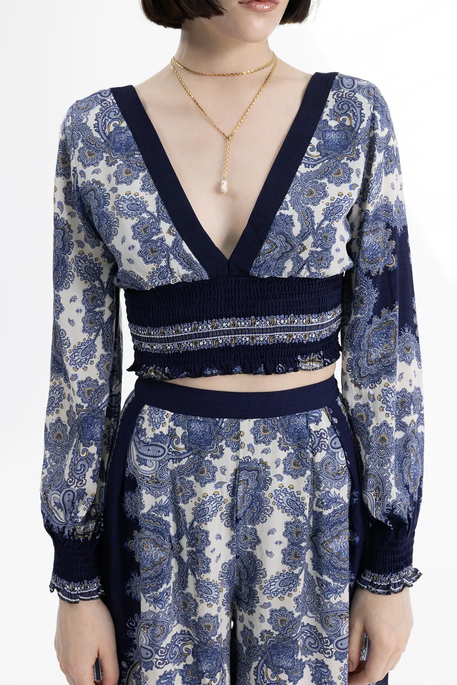 Bayan Lacivert Derin V Yaka Detaylı Desenli Bluz