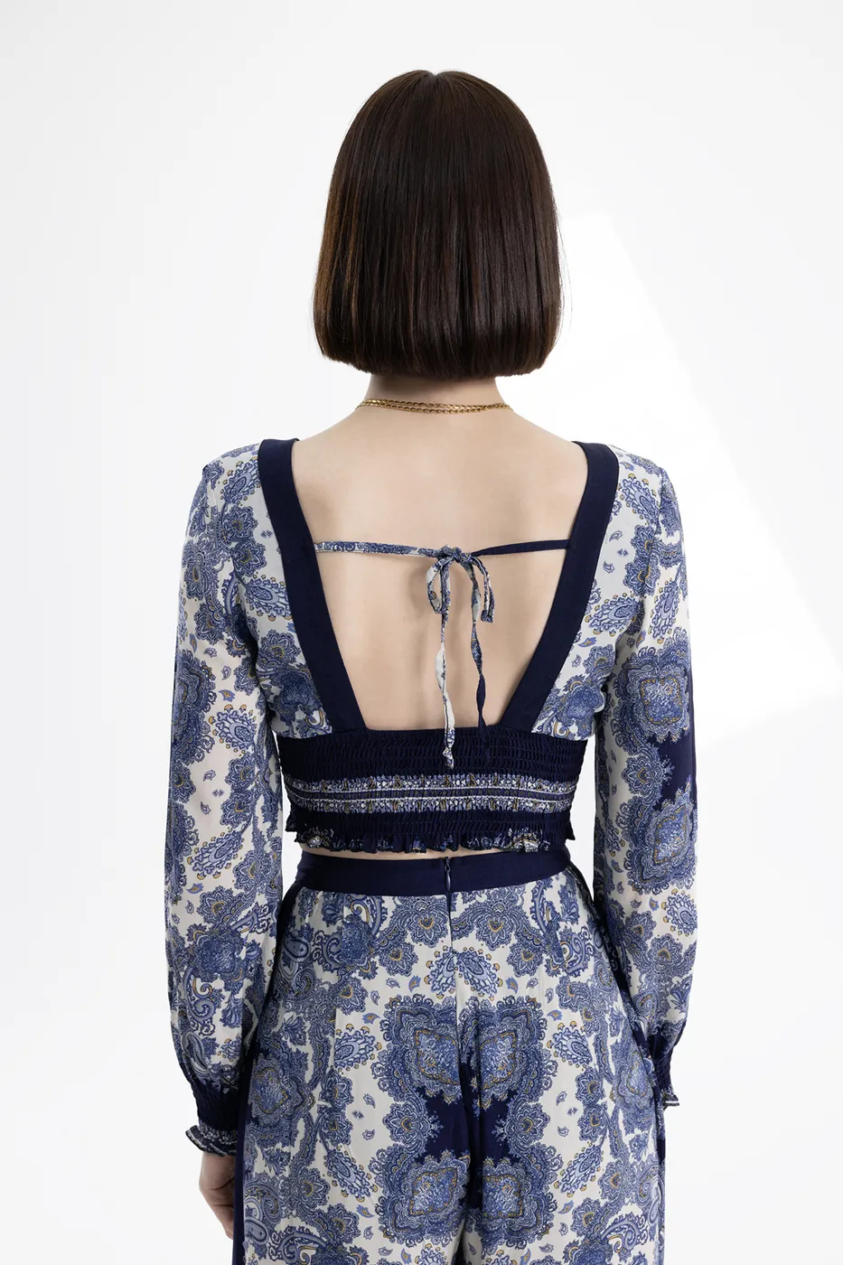 Bayan Lacivert Derin V Yaka Detaylı Desenli Bluz