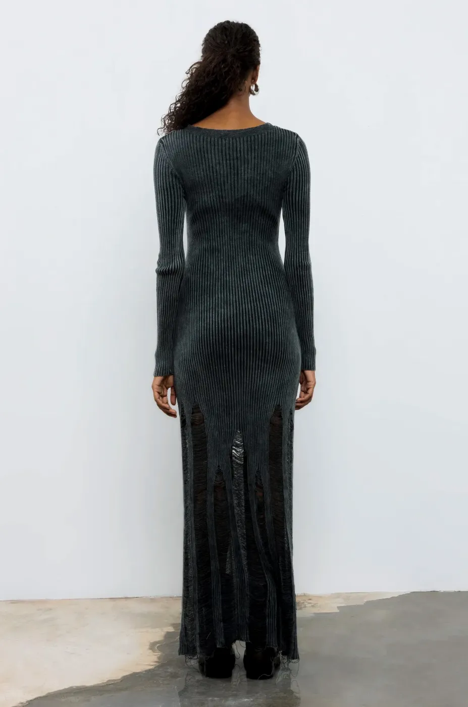 Bayan Antrasit Yıpratmalı Triko Kalem Midi Elbise