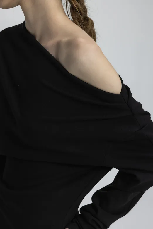 Bayan Siyah Drapeli Omuz Açık Bluz - BSL