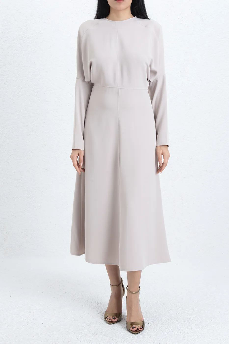 Bayan Bej Yarasa Kollu Volanlı Midi Elbise