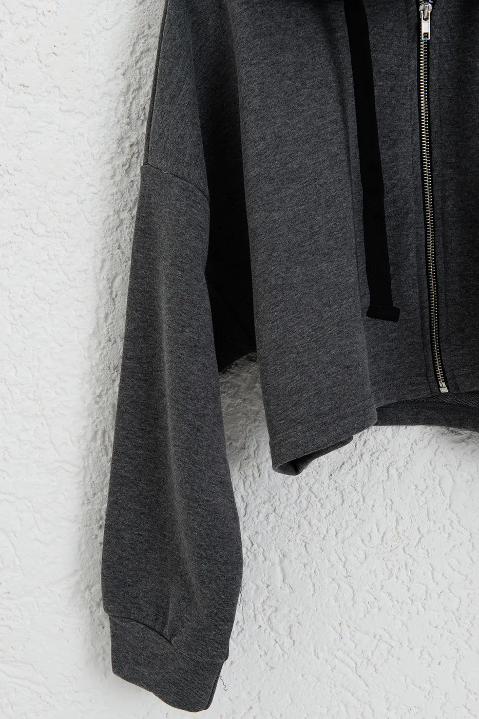 Bayan Antrasit Kapüşonlu Crop Sweatsirt