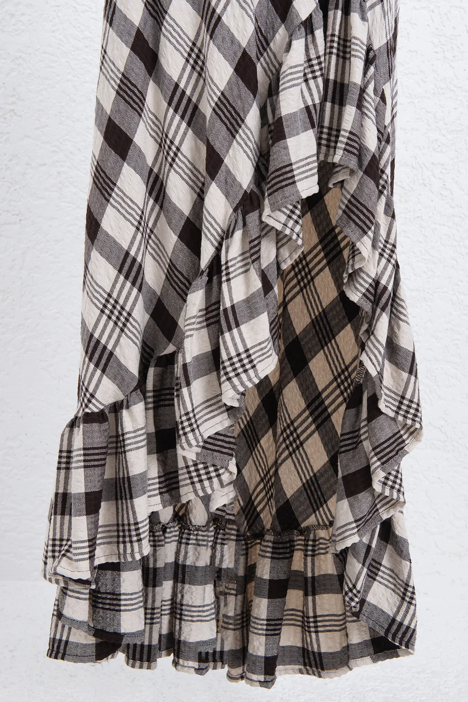 Bayan Kahverengi Ekoseli Asimetrik Fırfırlı  Midi Etek