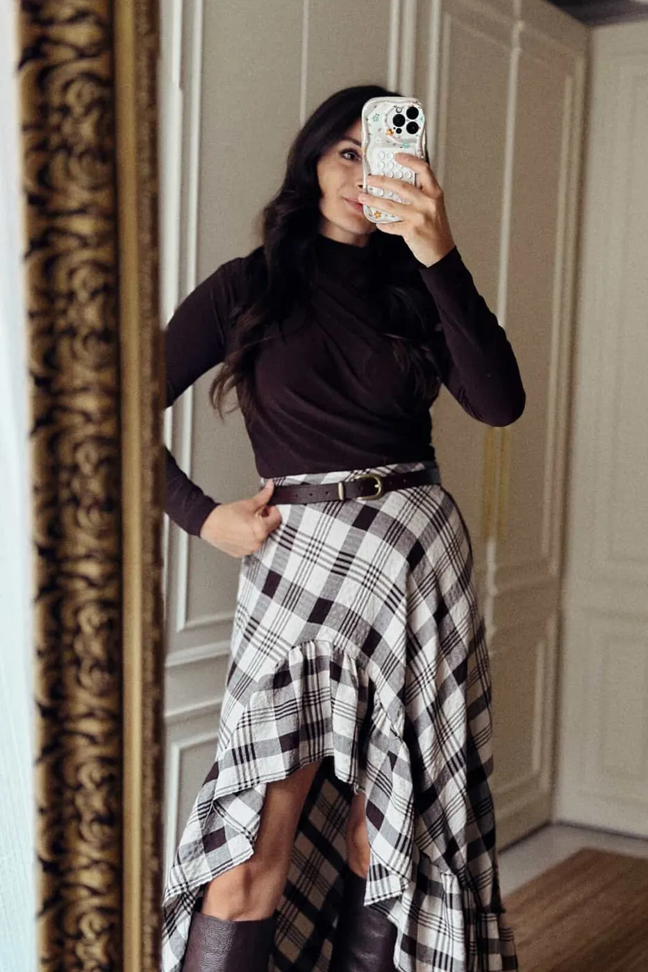 Bayan Kahverengi Ekoseli Asimetrik Fırfırlı  Midi Etek