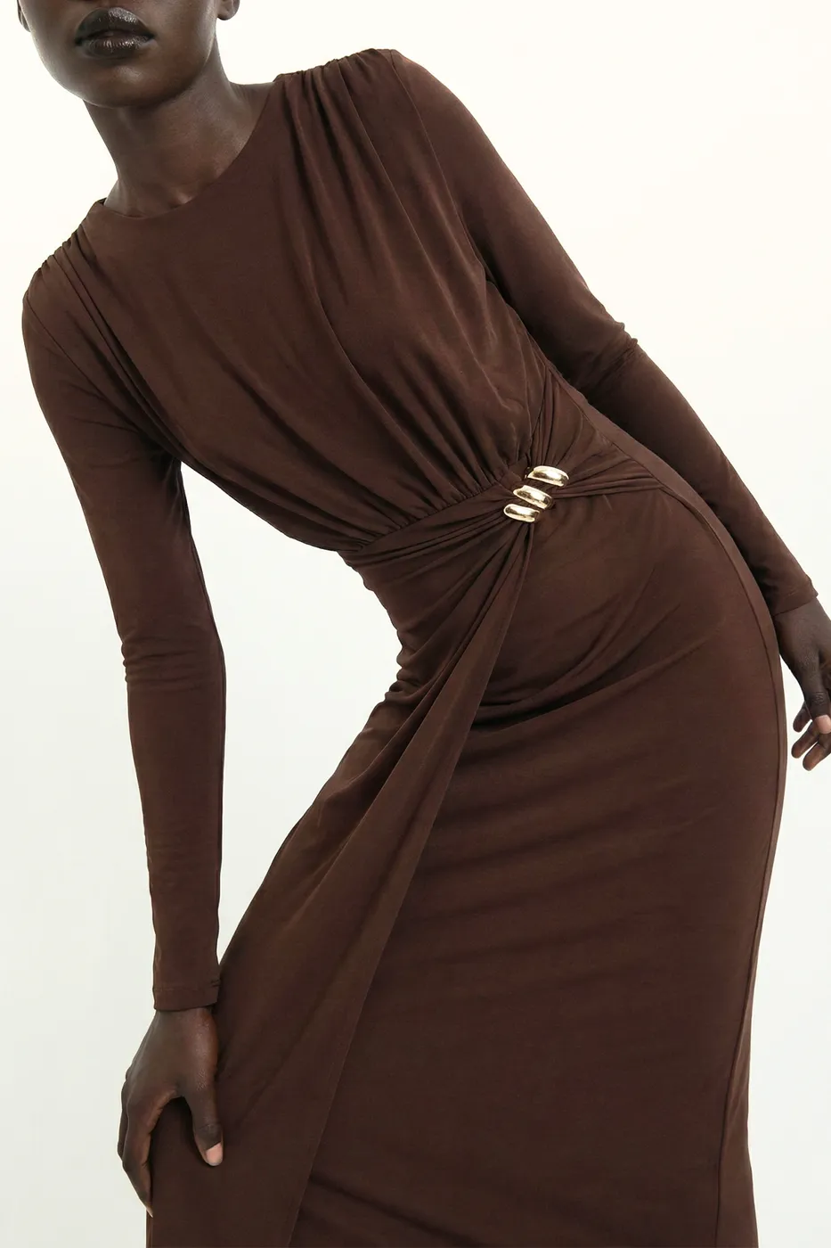 Bayan Kahverengi Toka Detaylı Midi Elbise