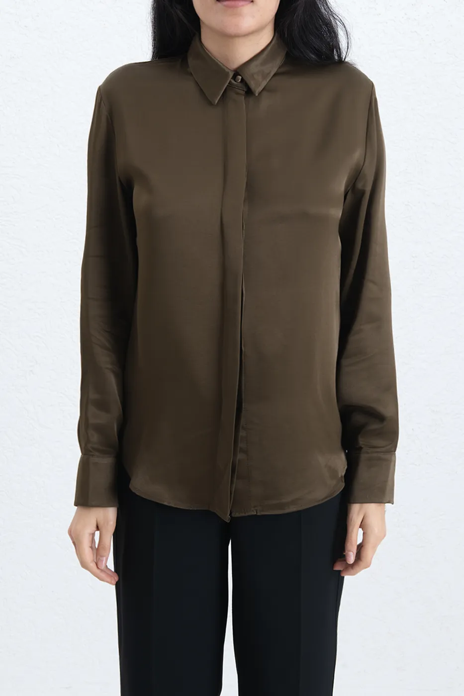 Bayan Haki Saten Gömlek