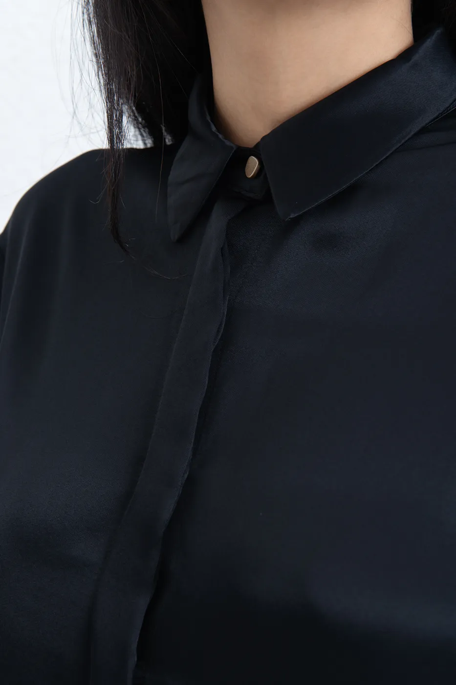 Bayan Siyah Saten Gömlek