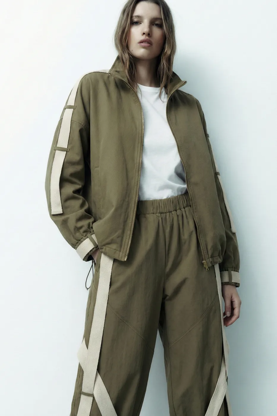 Bayan Haki Şerit Detaylı Jogger Pantolon