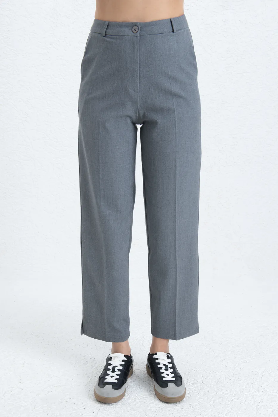 Bayan Gri Bilek Boy Kumaş Pantolon