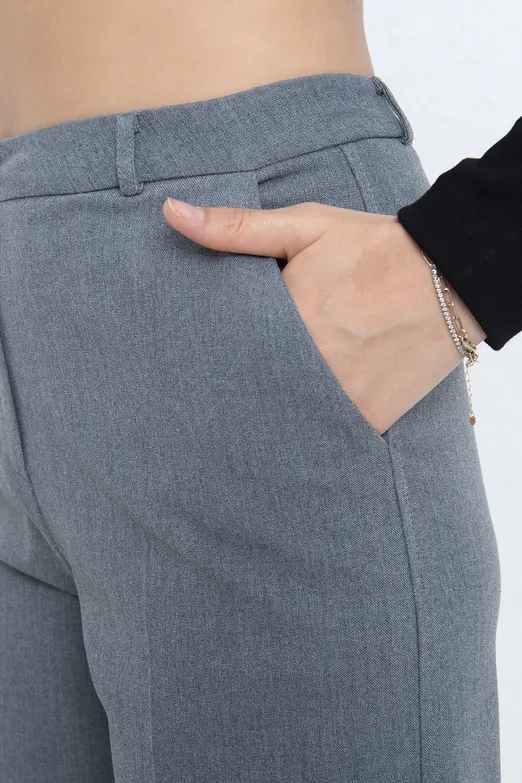 Bayan Gri Bilek Boy Kumaş Pantolon - BSL