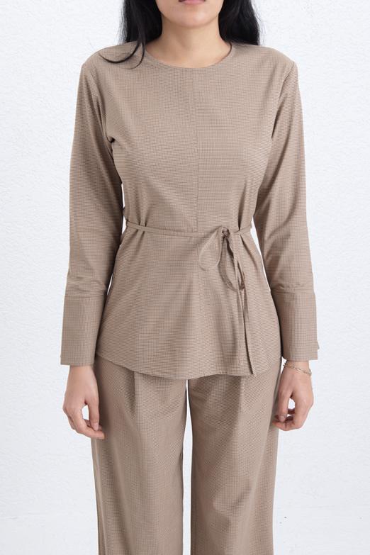 Bayan  Yuvarlak Yaka Kemerli Bluz