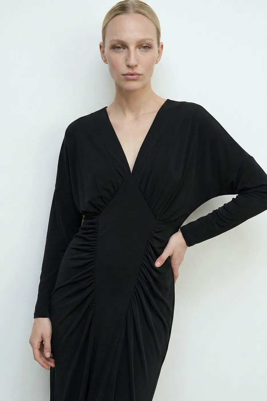 Bayan Siyah Yarasa Kollu Drapeli Maksi Elbise