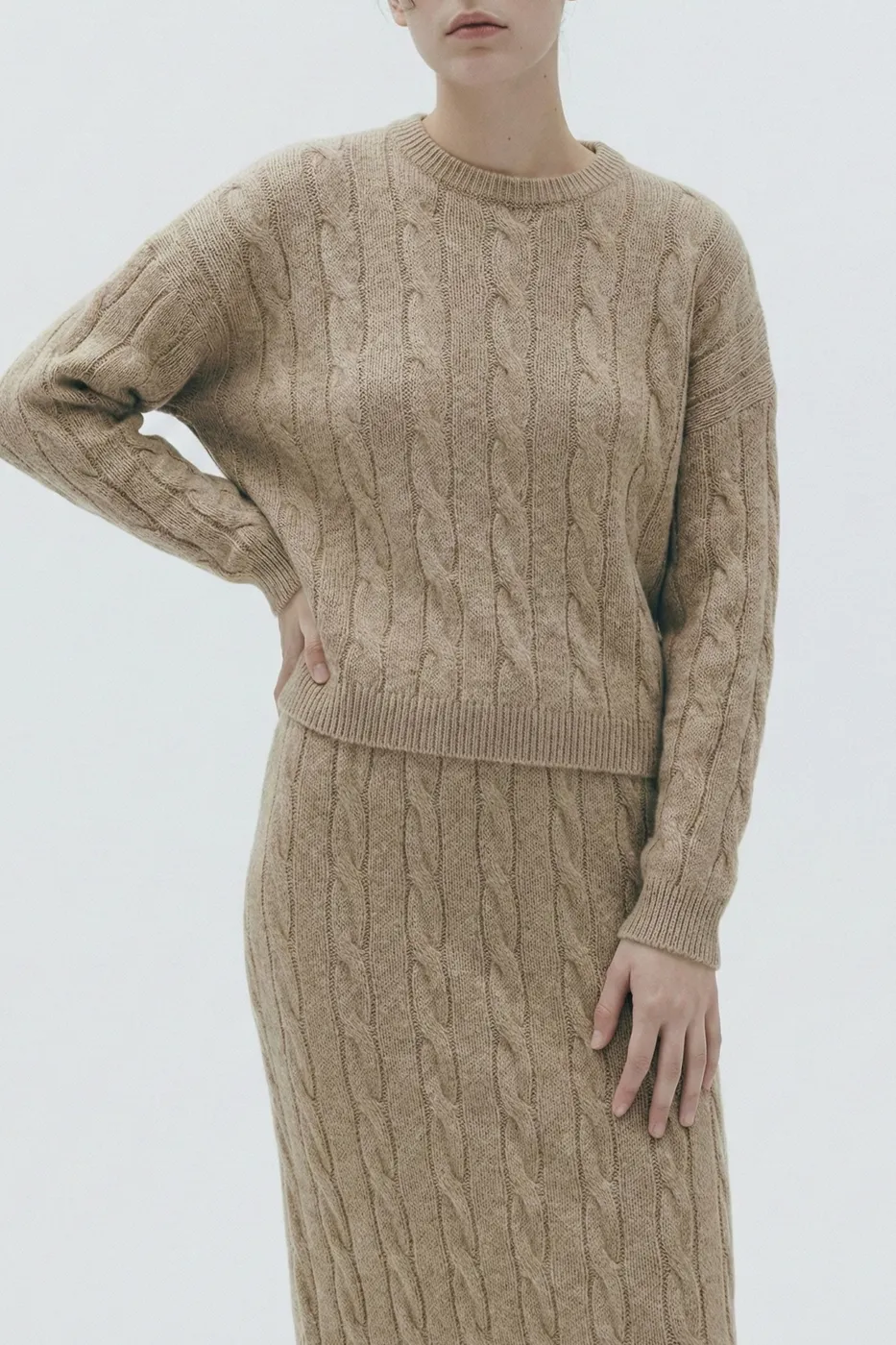 Bayan Bej Saçörgü Triko Oversize Kazak