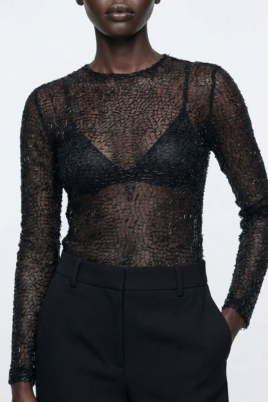 Bayan Siyah Boncuklu Tül Top