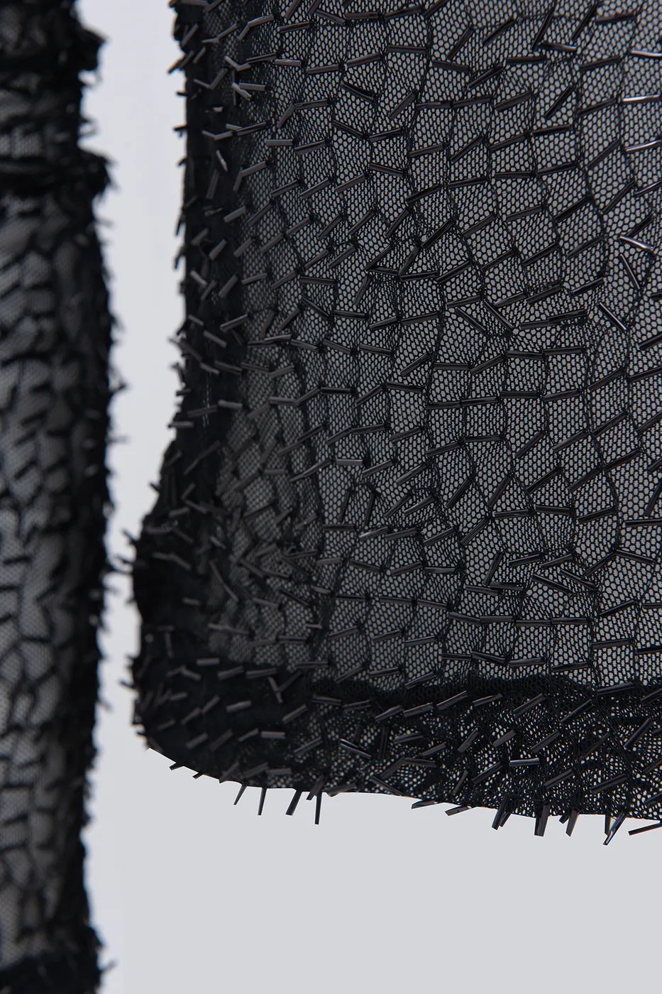 Bayan Siyah Boncuklu Tül Top