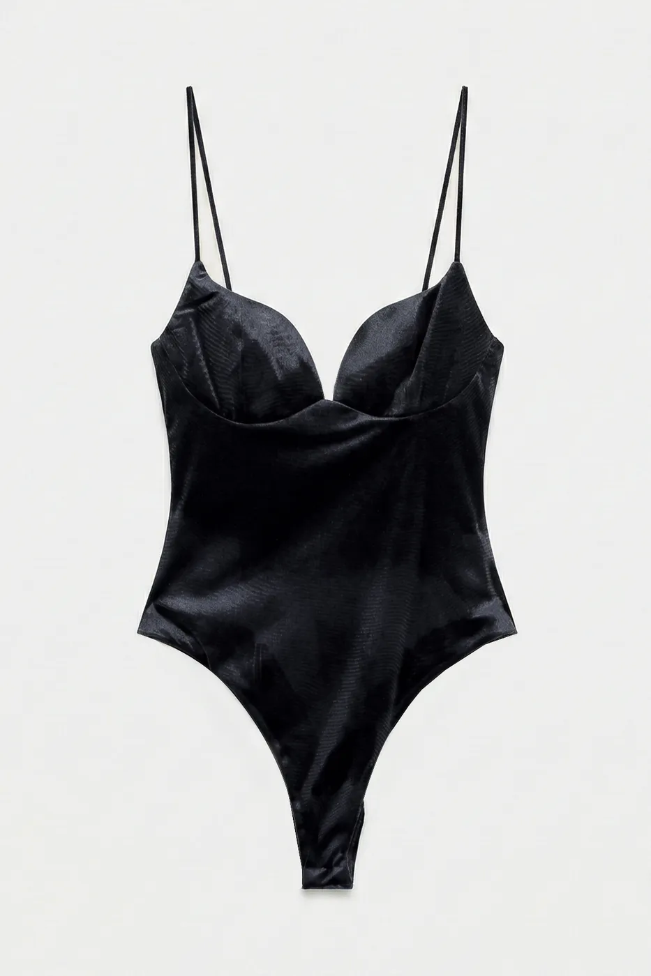 Bayan Siyah Kadife Askılı Bodysuit