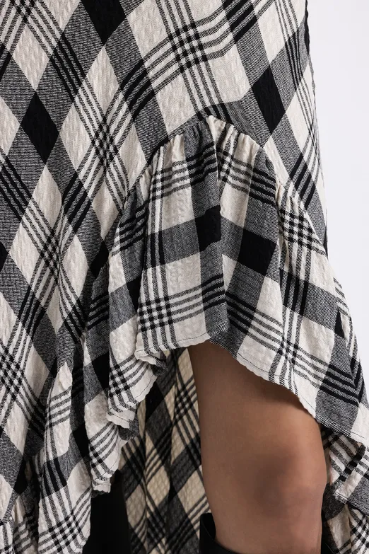 Bayan Siyah Ekoseli Asimetrik Fırfırlı  Midi Etek - BSL