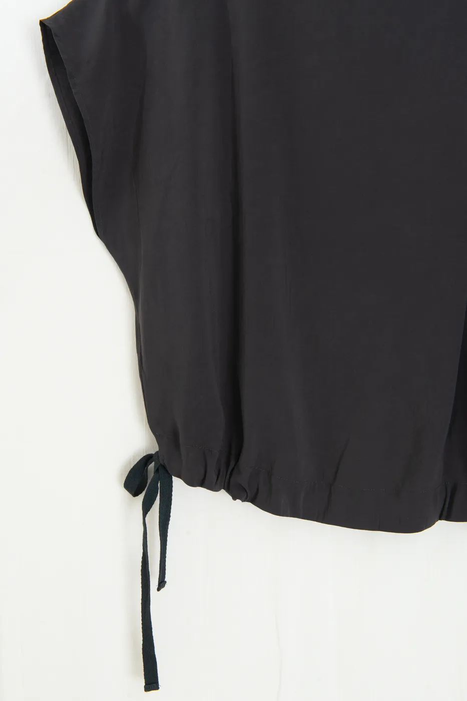 Bayan Siyah Düşük Omuzlu Bol  Modal Bluz