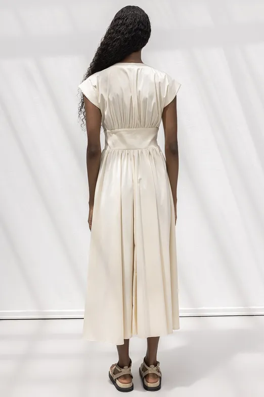 Bayan Ekru Büzgülü Midi Kloş Elbise - BSL