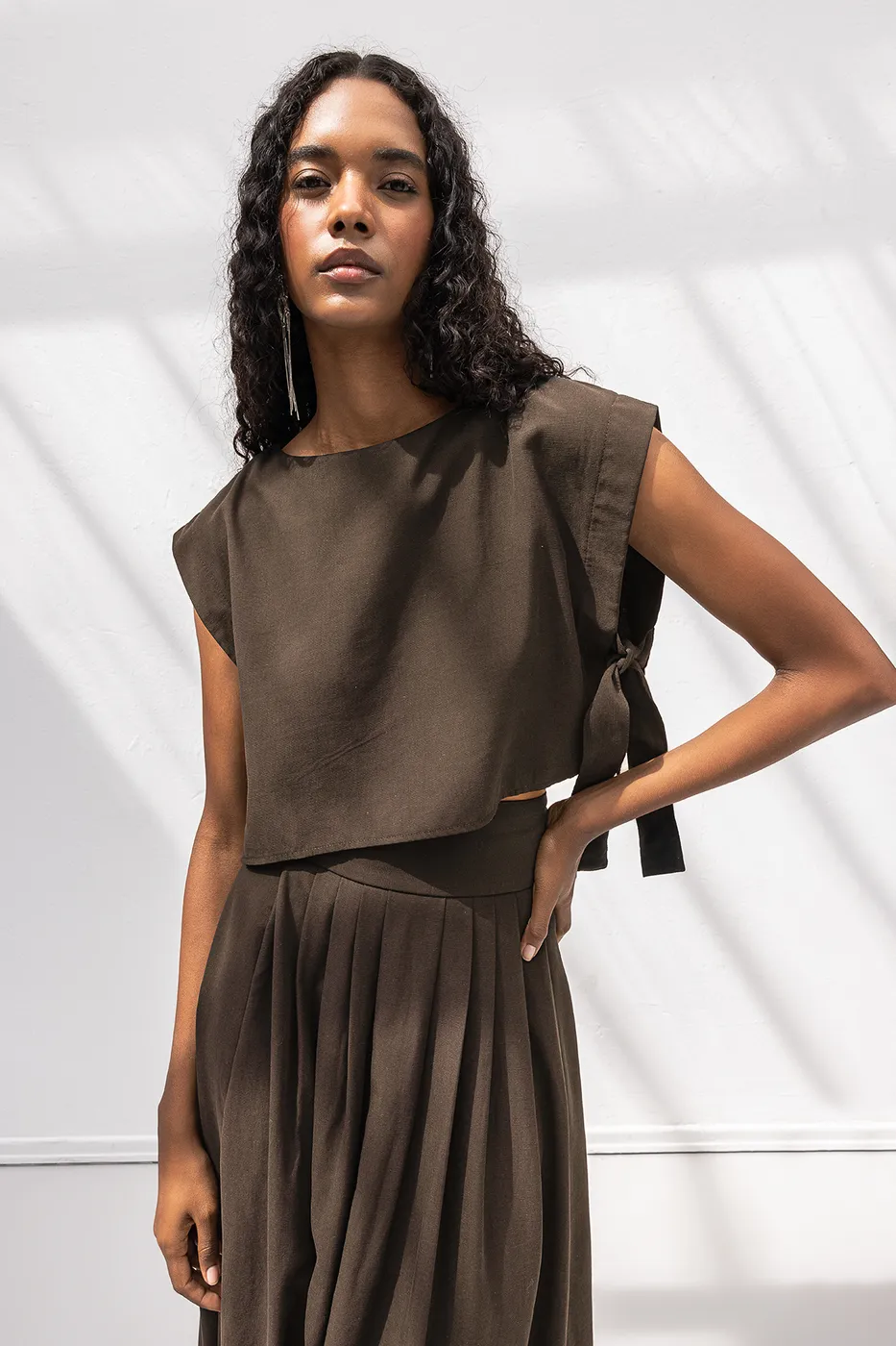 Bayan Kahverengi Yan Bağlama Detaylı Bluz