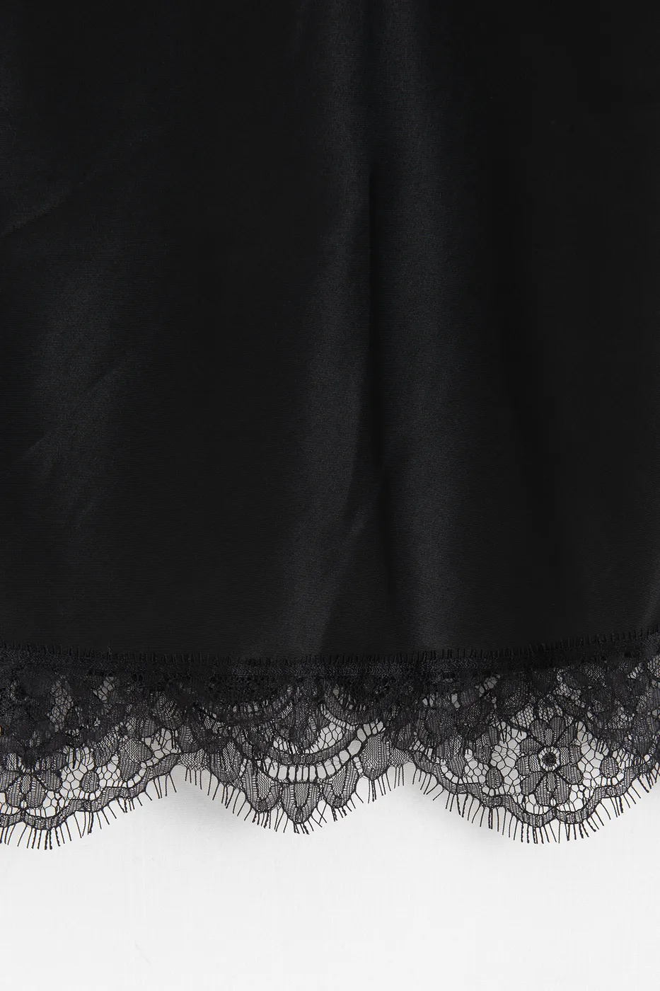 Bayan Siyah Dantel Detaylı Saten Midi Etek