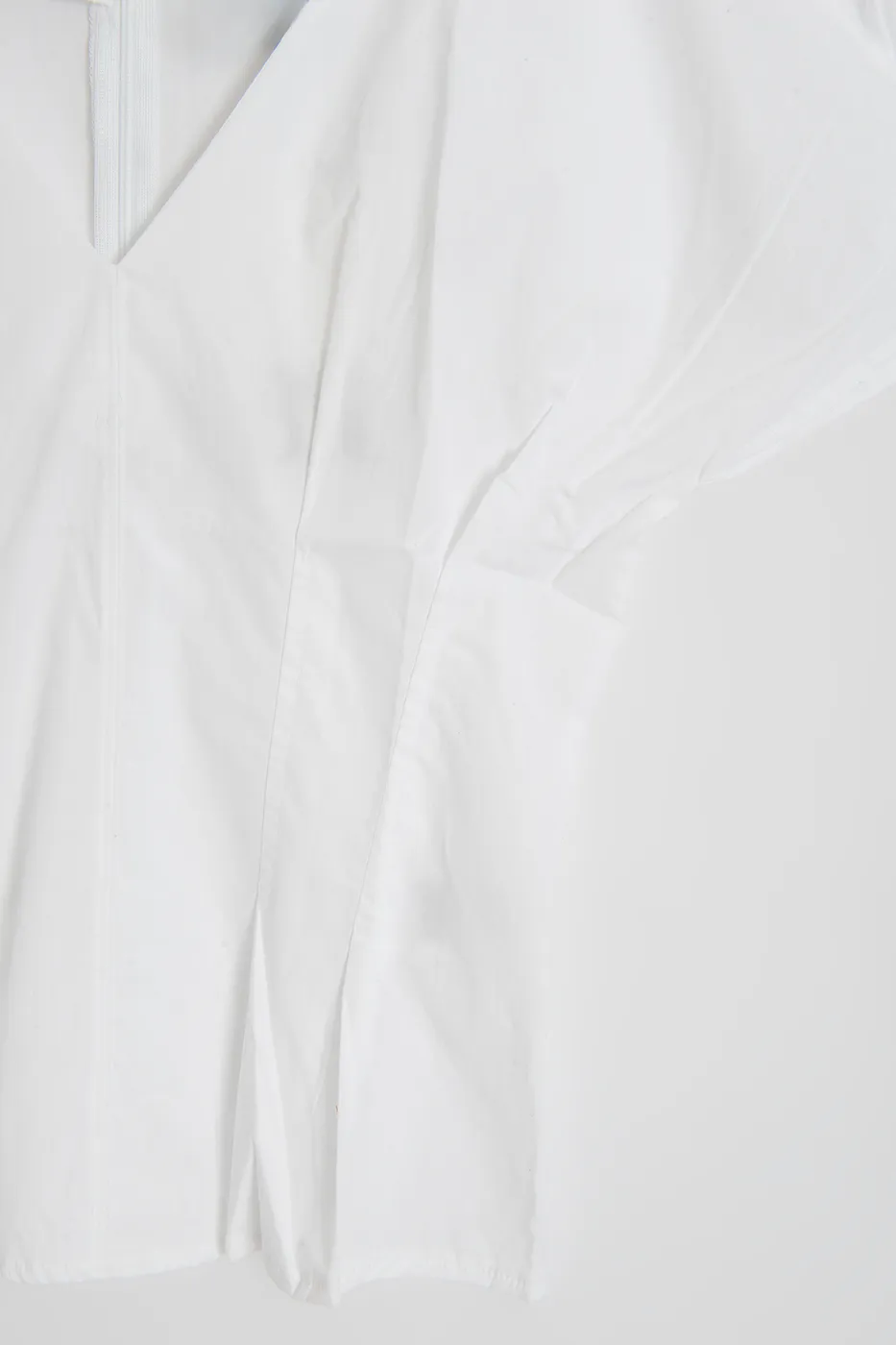 Bayan Beyaz V Yakalı Pileli Poplin Bluz