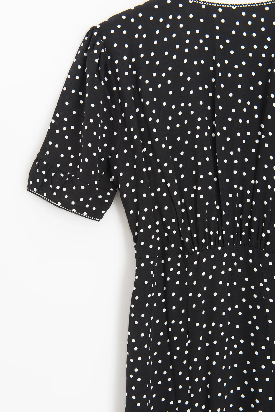 Bayan Siyah Puantiyeli Volanlı Midi Elbise