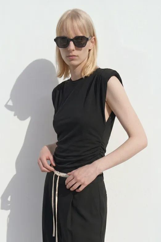 Bayan Siyah Drapeli Vatkalı Top - BSL