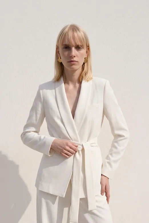 Bayan Beyaz Şal Yakalı Bağlamalı Blazer Ceket - BSL