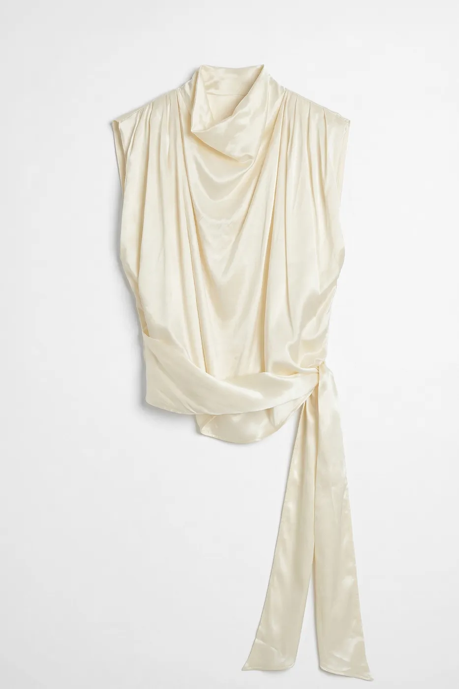 Bayan Beyaz Dökümlü Saten Bağlamalı Bluz