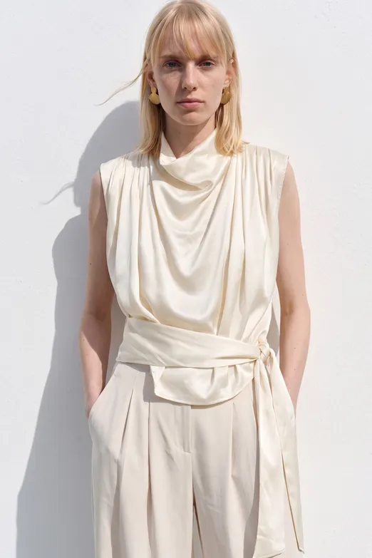 Bayan Beyaz Dökümlü Saten Bağlamalı Bluz - BSL