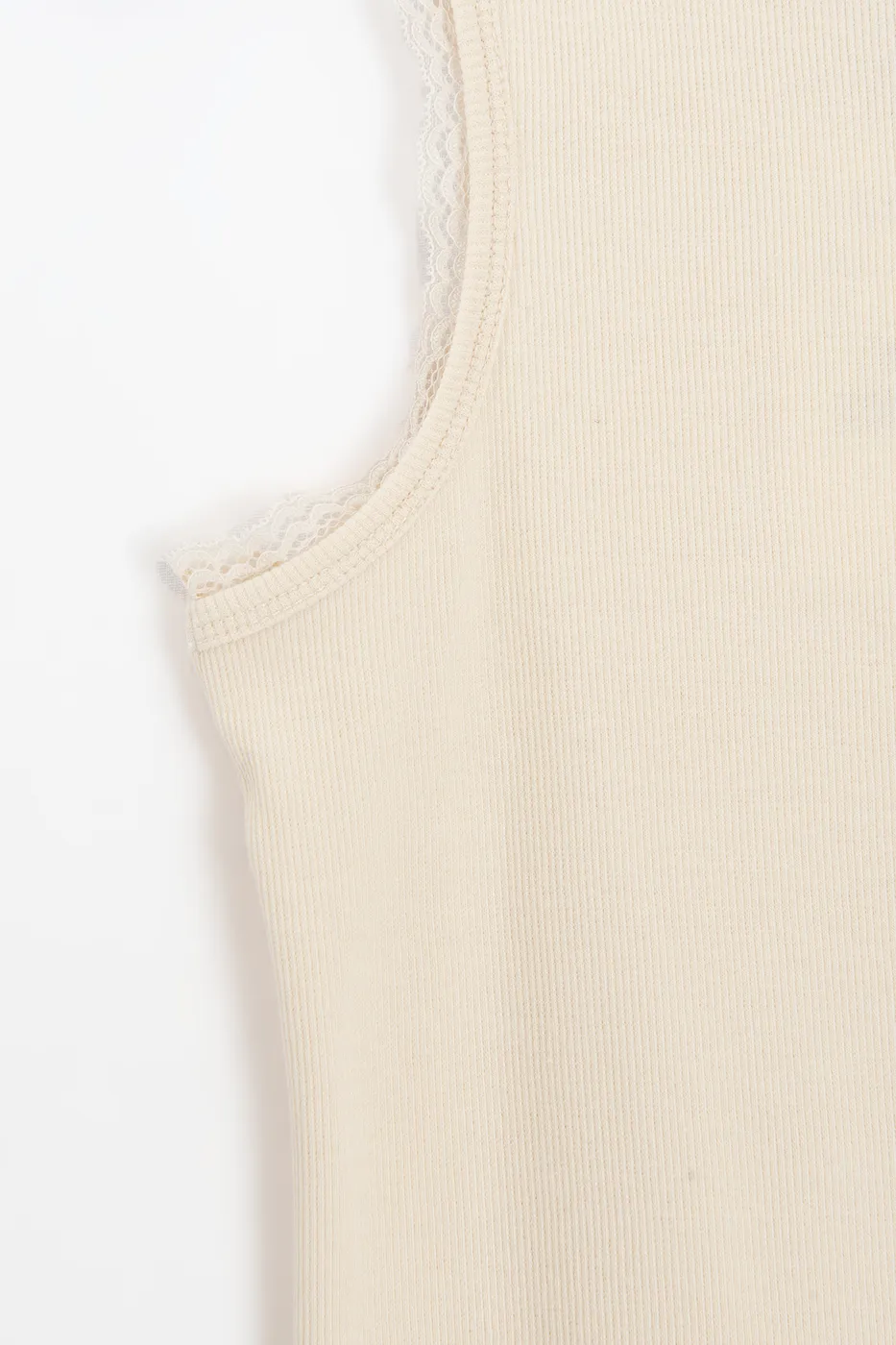 Bayan Bej Dantel Detaylı Halter Yakalı Top