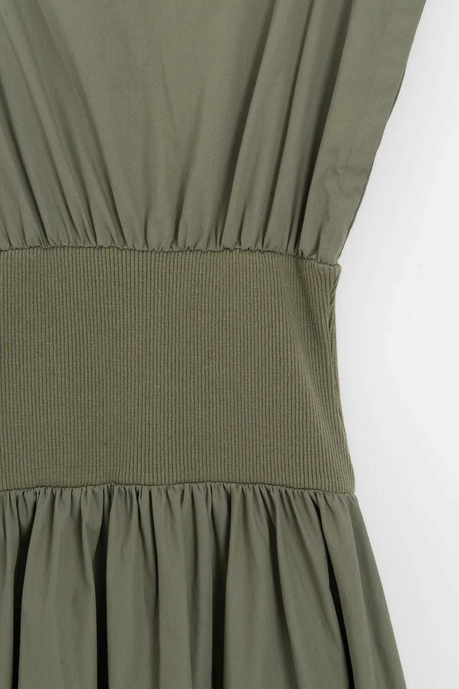 Bayan Yeşil Kayık Yakalı %100 Cotton Volanlı Midi Elbise