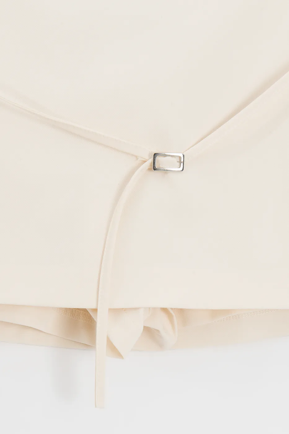 Bayan Krem Kemerli Şort Etek