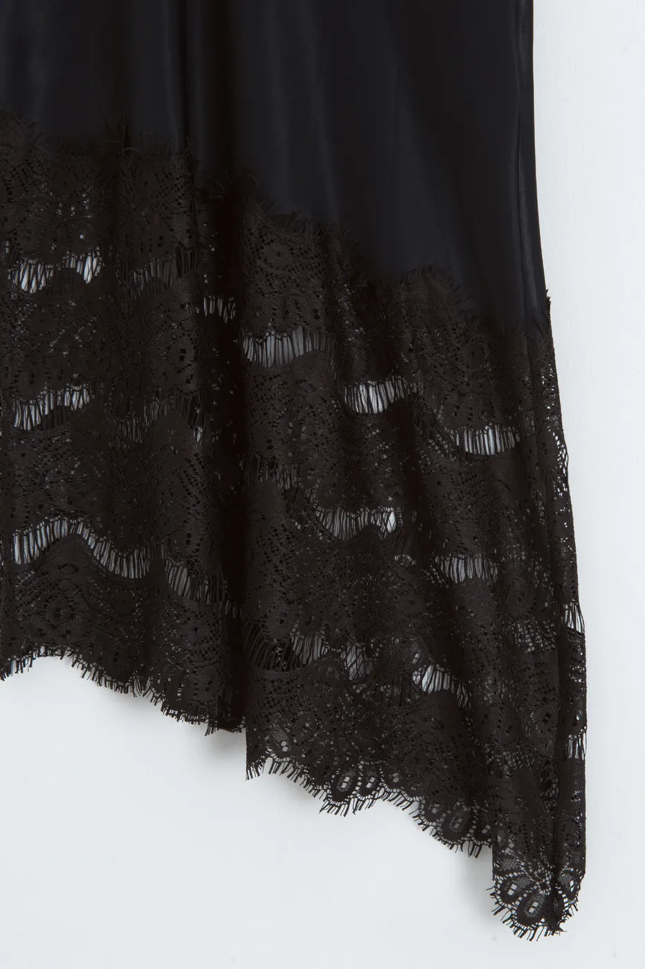 Bayan Siyah Saten Dantelli Midi Etek