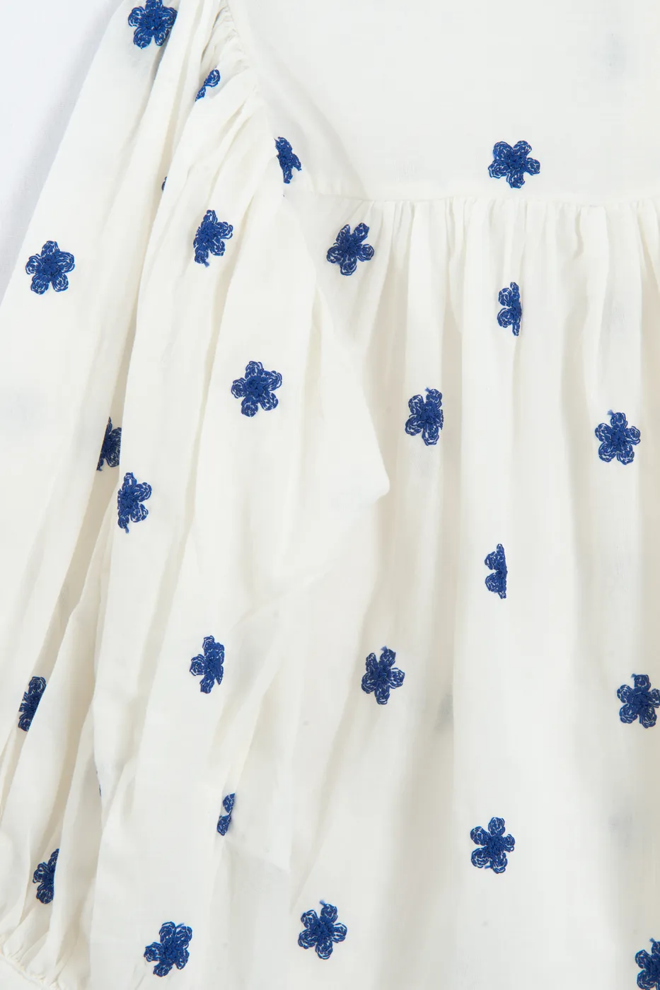 Bayan Ekru Çiçek Desenli Balon Kollu Gömlek