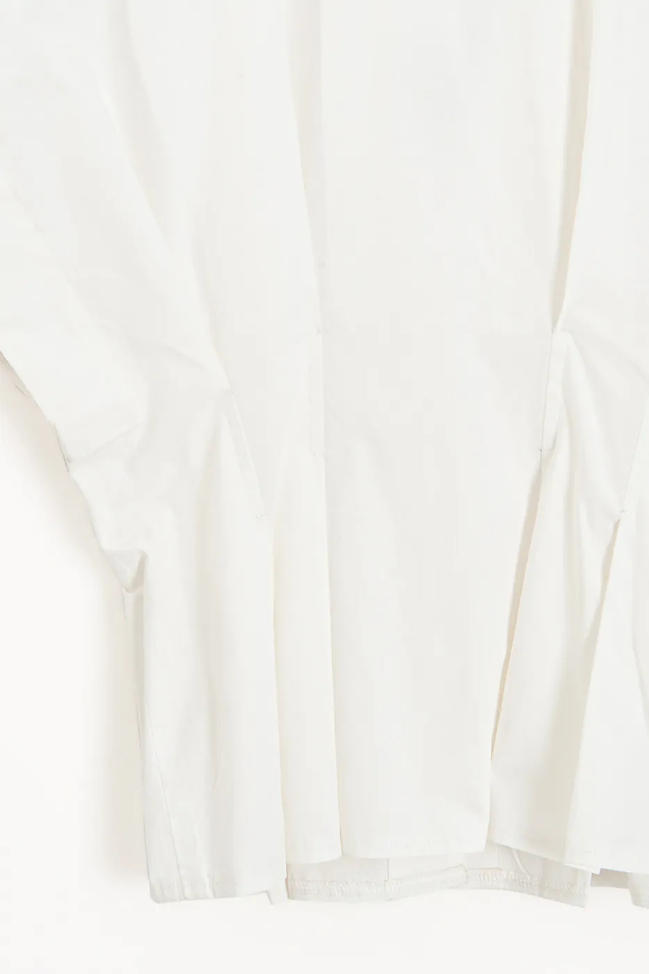 Bayan Beyaz V Yakalı Düğmeli %100 Cotton Bluz