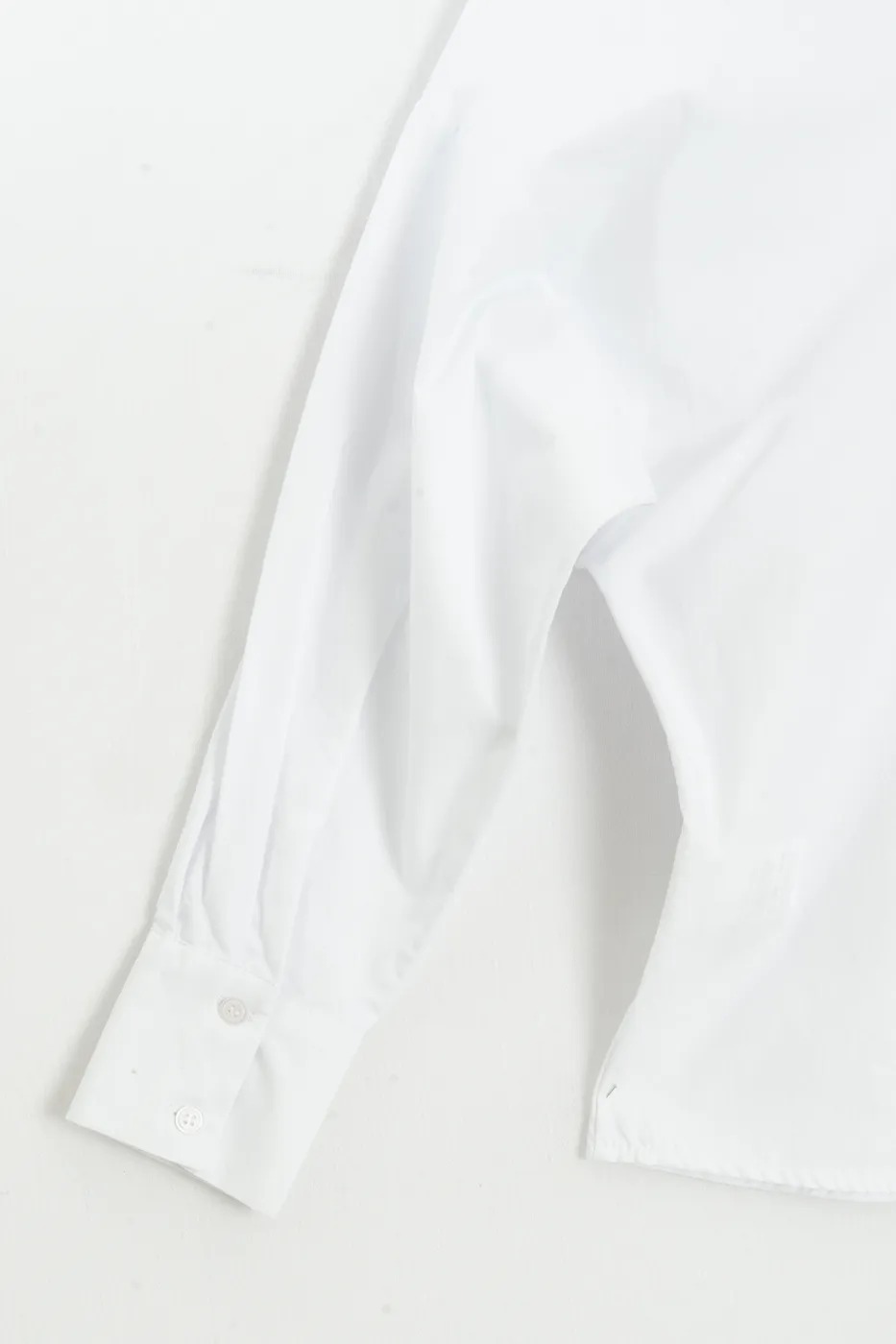 Bayan Beyaz %100 Cotton Açık Yakalı Gömlek