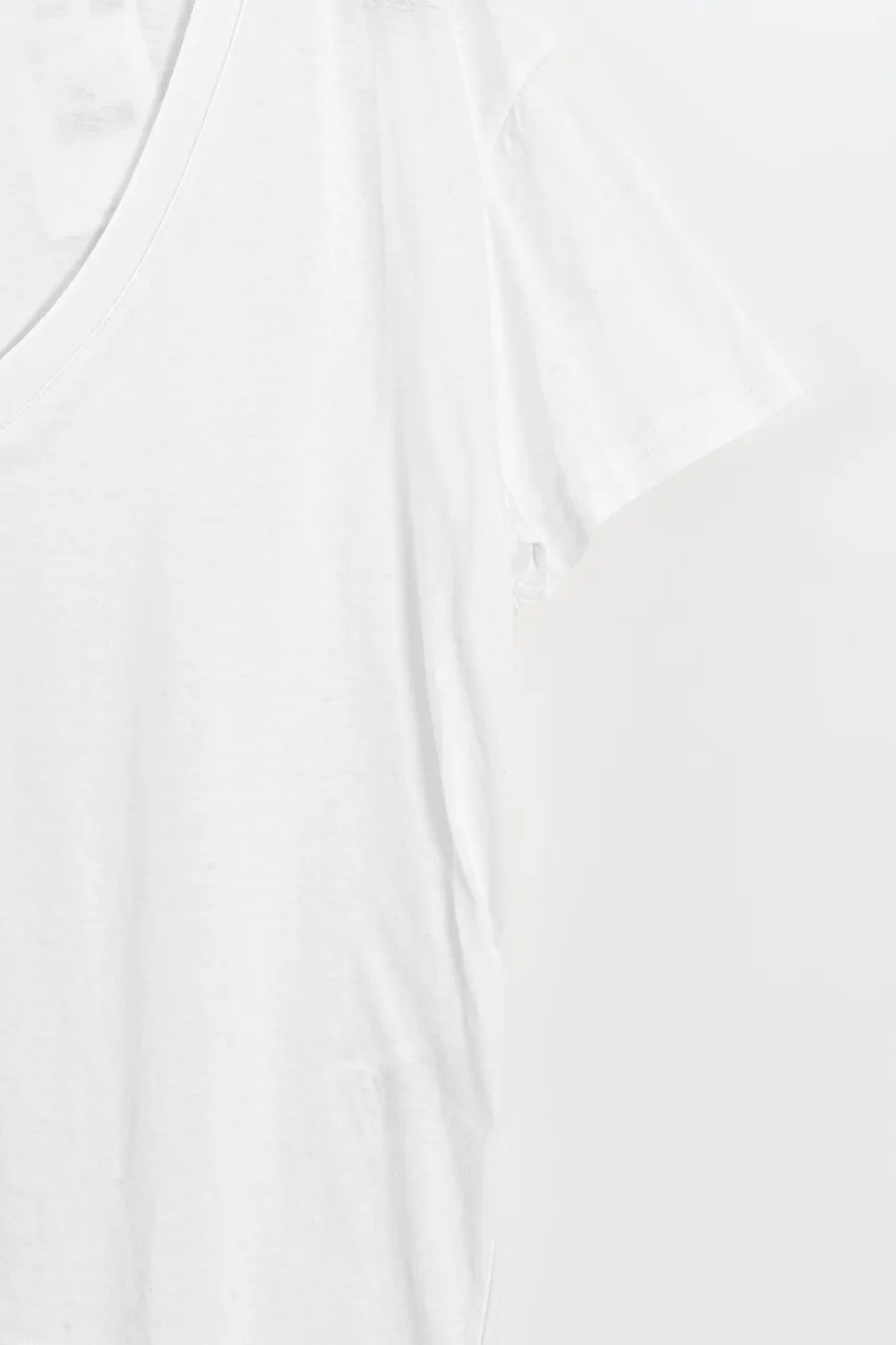 Bayan Beyaz V Yaka Basic Tshirt