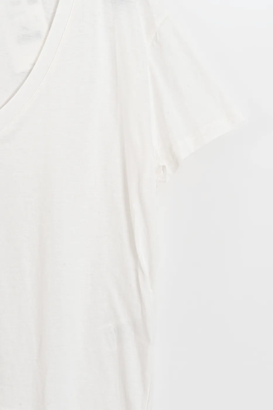 Bayan Ekru V Yaka Basic Tshirt