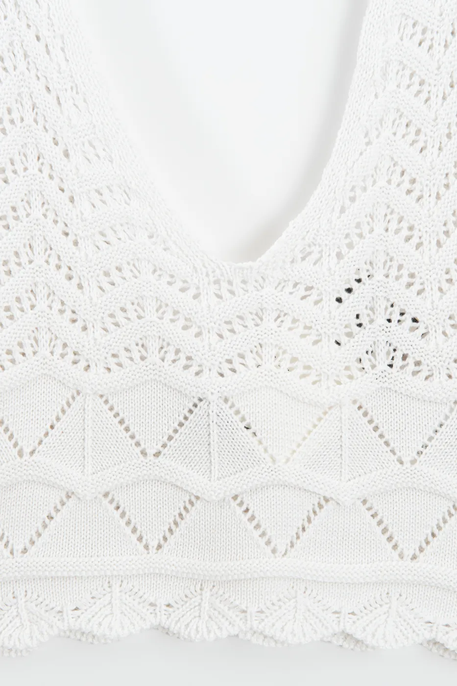 Bayan Beyaz Örgü V Yakalı Ajurlu Crop Top