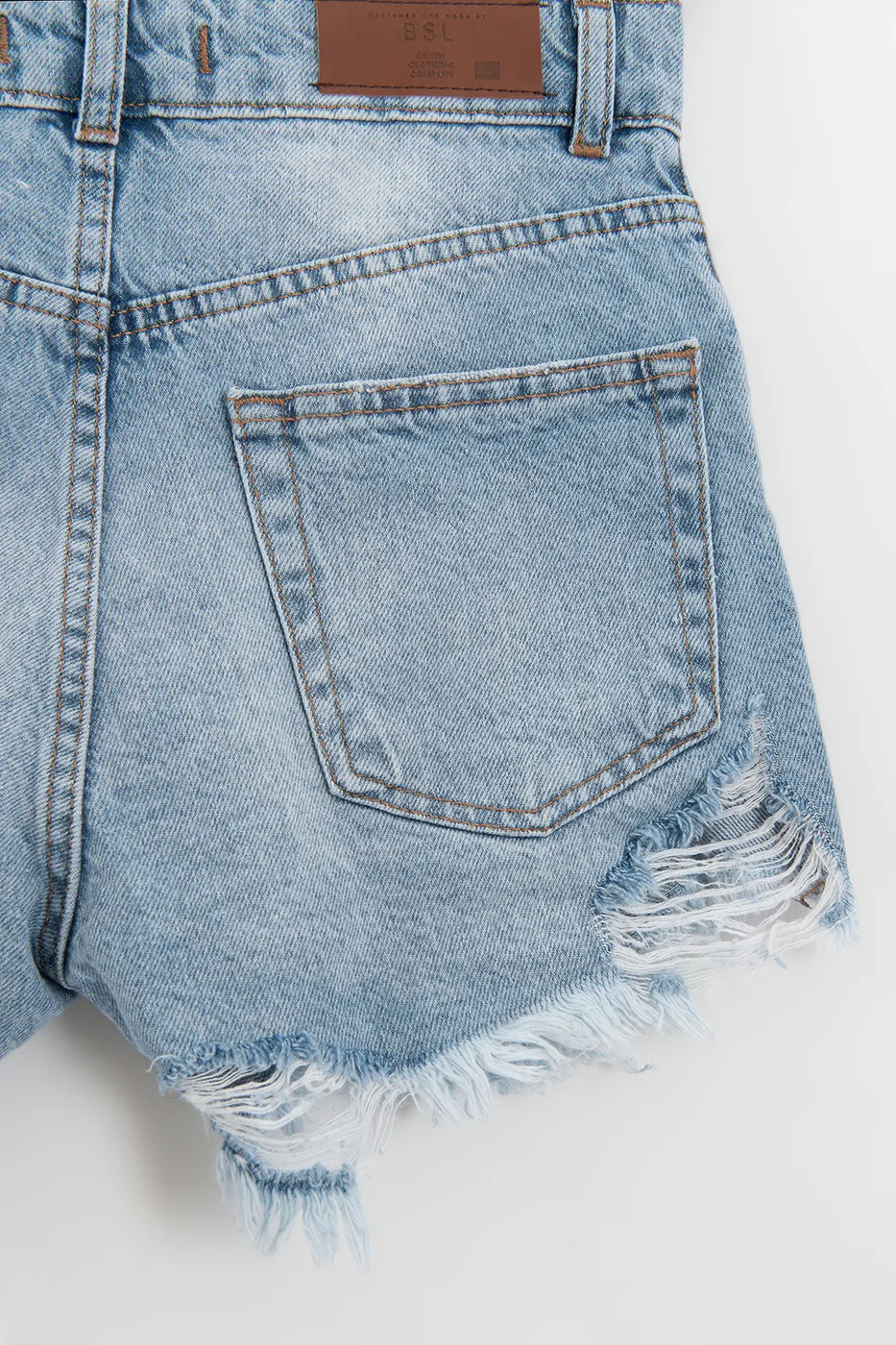 Bayan Mavi Yıpratmalı Mini Denim Şort